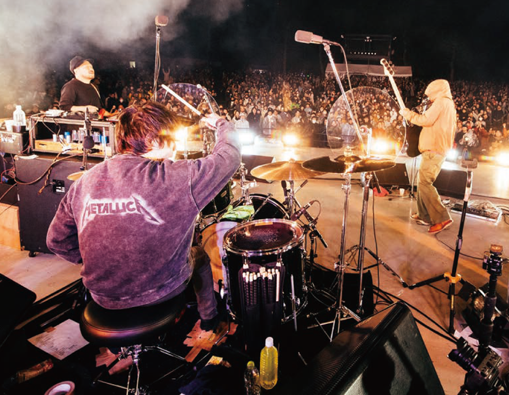 A DOCUMENTARY FILM OF LOSTAGE -ひかりのまち、わたしたちの-